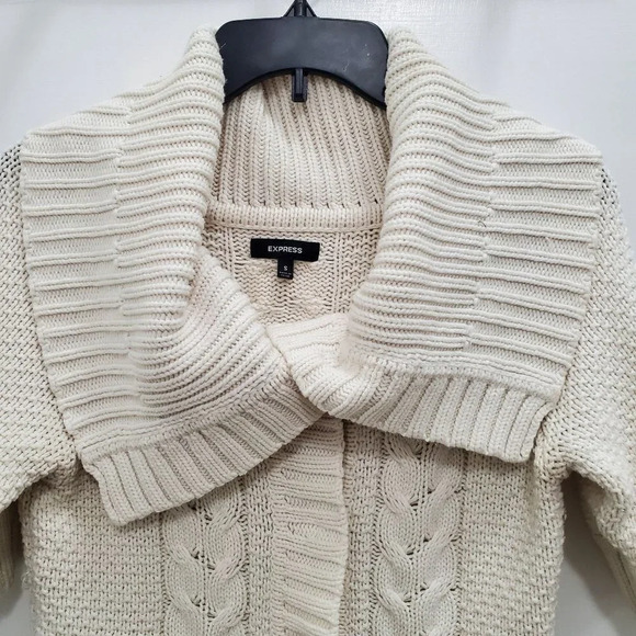 Express Women's White‎ Chunky Open Knit Fold Over Neck Snap Sweater Size S - Picture 2 of 7
